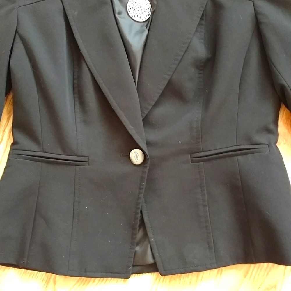Nine West - Perfect Black Blazer - Size 6 - Picture 6 of 10